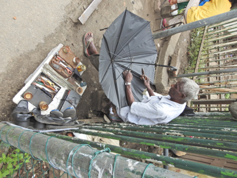 Sri Lanka - paraplu raparateur