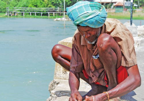 Sri Lanka - visser Nanthikadal-lagune