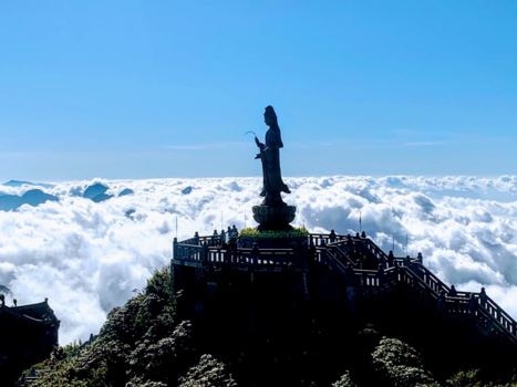 Vietnam - Fansipan een wereld boven de wolken