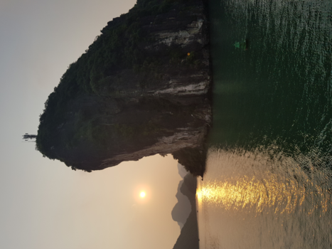 Rondreis Vietnam in vier weken - Zonsopkomst Halong Bay