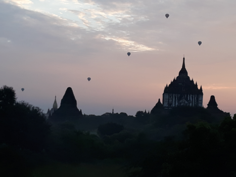 Myanmar - sunrise by Bagan