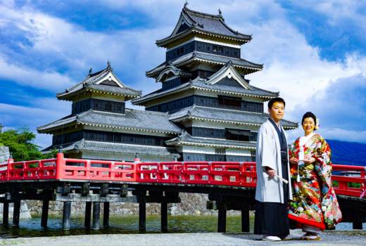 Japan - Engaged Japanse Couple