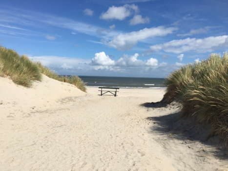 Malediven - aerial view from the dunes to the open sea