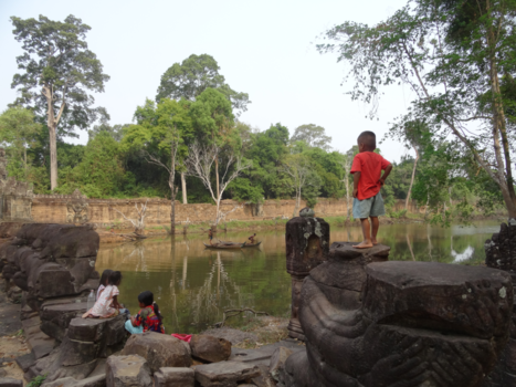 Siem Reap - Jongen en rivier