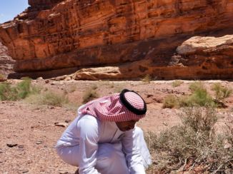 Wadi Rum - Zeep maken van een woestijnbloem