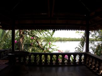 Kampot - Uitzicht op de rivier bij Kampot