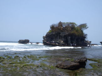 Pura Tanah Lot - Tanah Lot met vloed