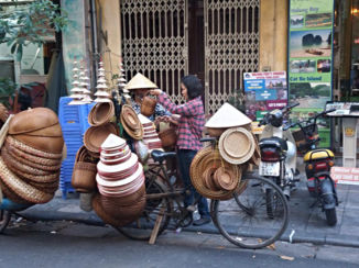 Hanoi - Streetlife in Hanoi