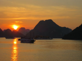 Vietnam - Halong bay