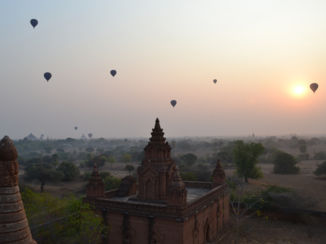 Myanmar - zonsopgang in Bagan