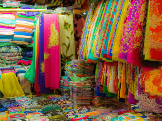 Vietnam - Markt, stoffenkraam, Saigon, kleur,