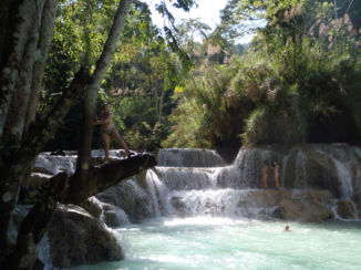 Kuang Si Waterval
