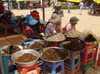 Cambodja - Markt onderweg