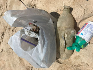 Thailand - Phuket,ruim je rotzooi op!!