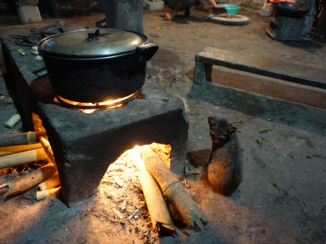 Sapa - Ze koken daar nog met vuur