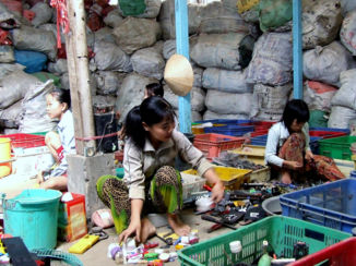 ANWB Vakantie - Afval  moet gescheiden worden