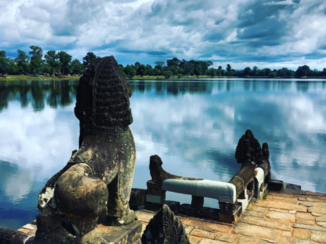 Angkor Wat - Uitzicht over het water