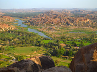 Hampi - uitzicht vanaf Anjana Matha Temple
