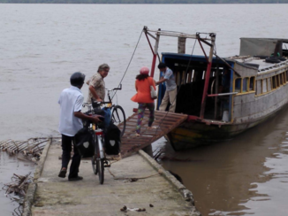 Rondreis Zuid-Vietnam - Vele ferry's om alle Mekong armen over te steken