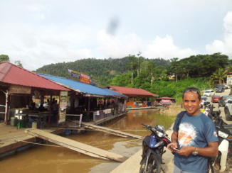 Maleisië - Drijvende restaurantjes