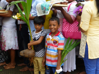 Sri Lanka - Offers brengen voor de Heilige Boom in Anuradhapura