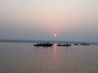 India - Zonsopkomst boven de Ganges