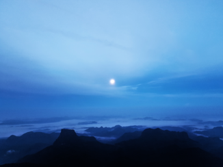 Adam's Peak - volle maan! Voordat de zon op kwam.