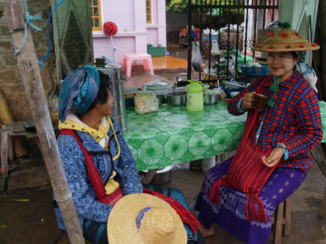 Kalaw - Gezellig bijkletsen