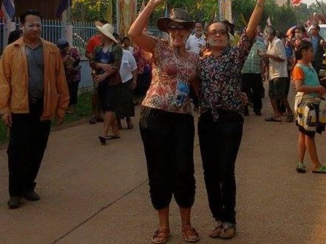 Rondreis Noord-Thailand - feest in het dorp