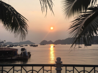 Vietnam - Zonsondergang in Cat Ba